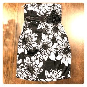 Speechless floral strapless dress